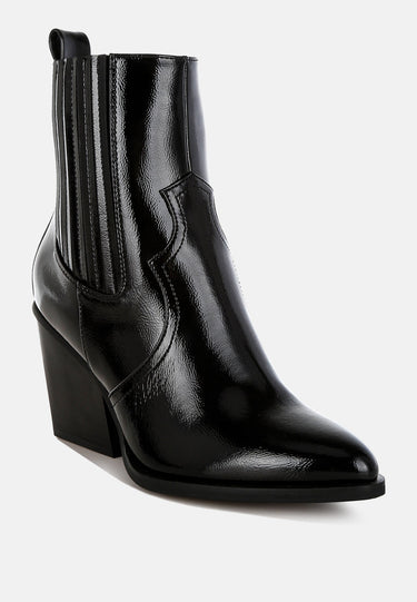 Pointed Toe Ankle Boots


 by RAG
