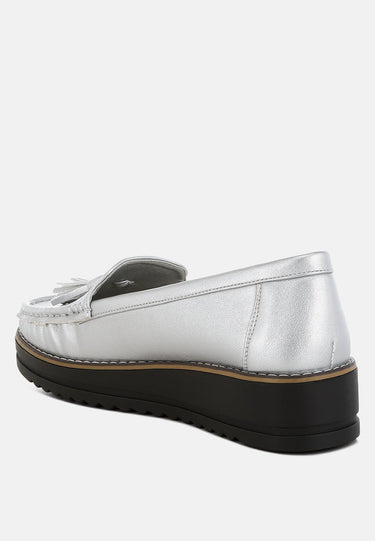Metallic Tassel Detail Loafers


 by RAG
