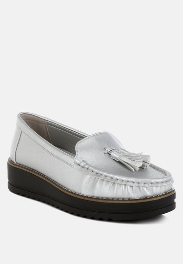 Metallic Tassel Detail Loafers


 by RAG