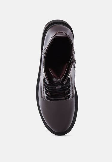 Blanco Solid Classic Ankle Boots