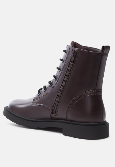 Blanco Solid Classic Ankle Boots